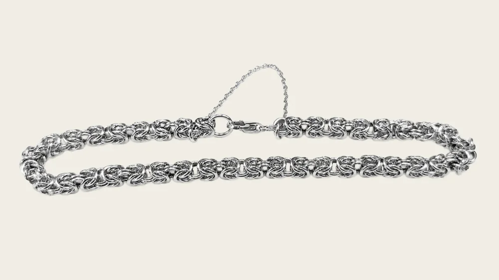 Royal chain necklace in white gold, hand-woven